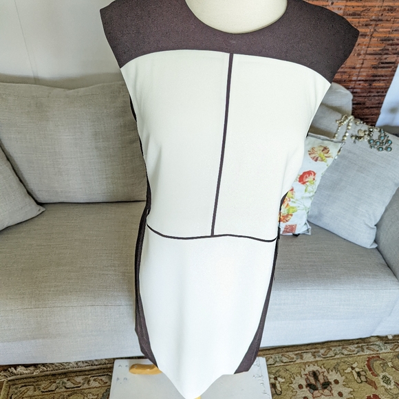 Elie Tahari. Dress.     A53 - Picture 7 of 10